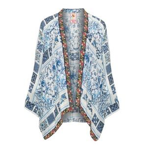 - Blue and White Floral Johnny Was Kimono 🩵🤍🩵